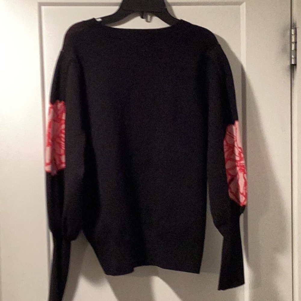 NWT‎ Marc New York Size M Sweater Black Pattern with Roses - Picture 2 of 5